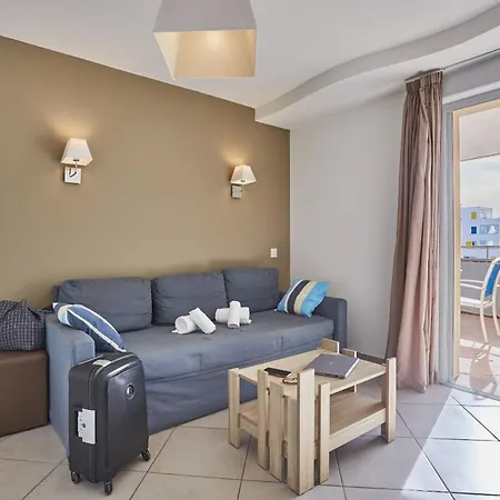 Odalys Le Lotus Blanc Lejlighedshotel Le Barcarès