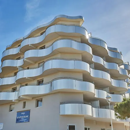 Odalys Le Lotus Blanc Lejlighedshotel Le Barcarès